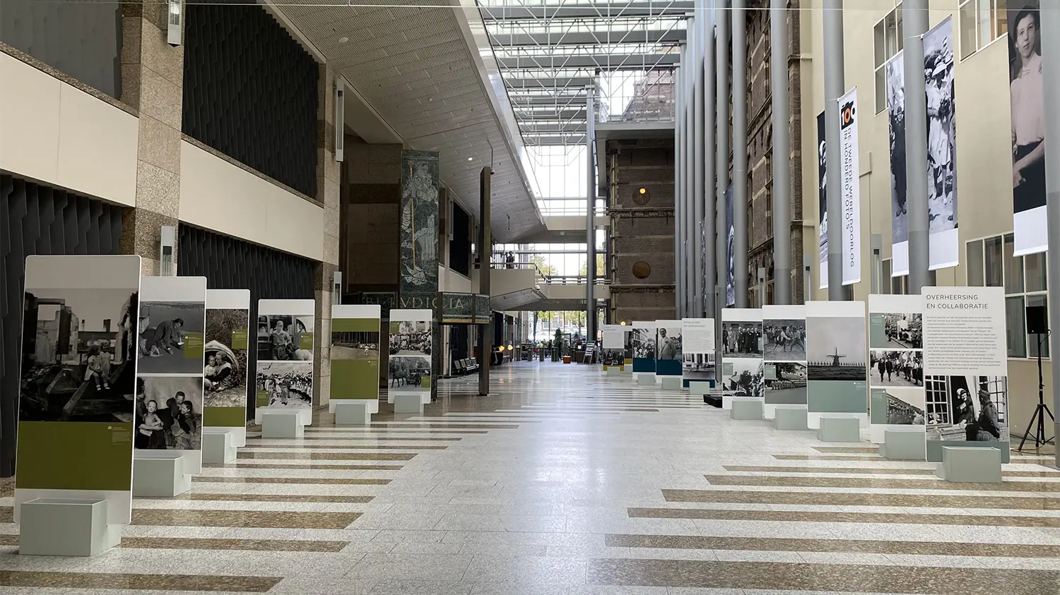 Tweede Wereldoorlog in honderd foto's